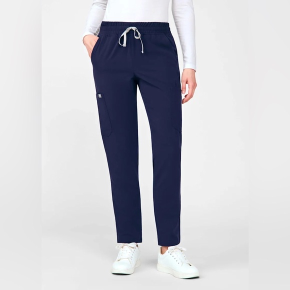 Scrubs and Beyond Pants - Scrubs & Beyond Women’s Grace 9-Pocket Tapered Leg Cargo Scrub Pant